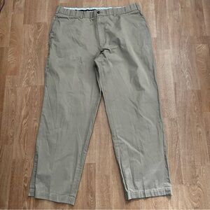 Brooks Brothers khaki chino 100% cotton trousers pants with a relaxed